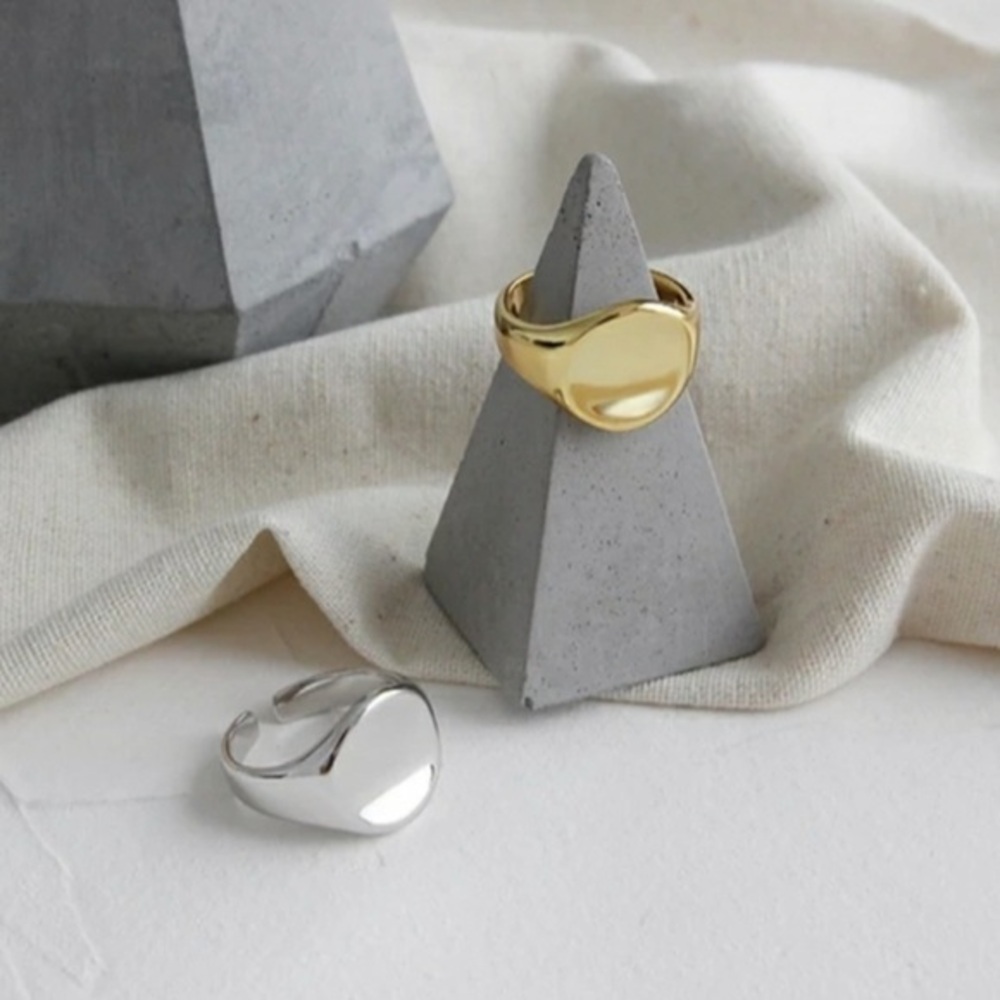 Free People Gold 18k vermeil ring signet